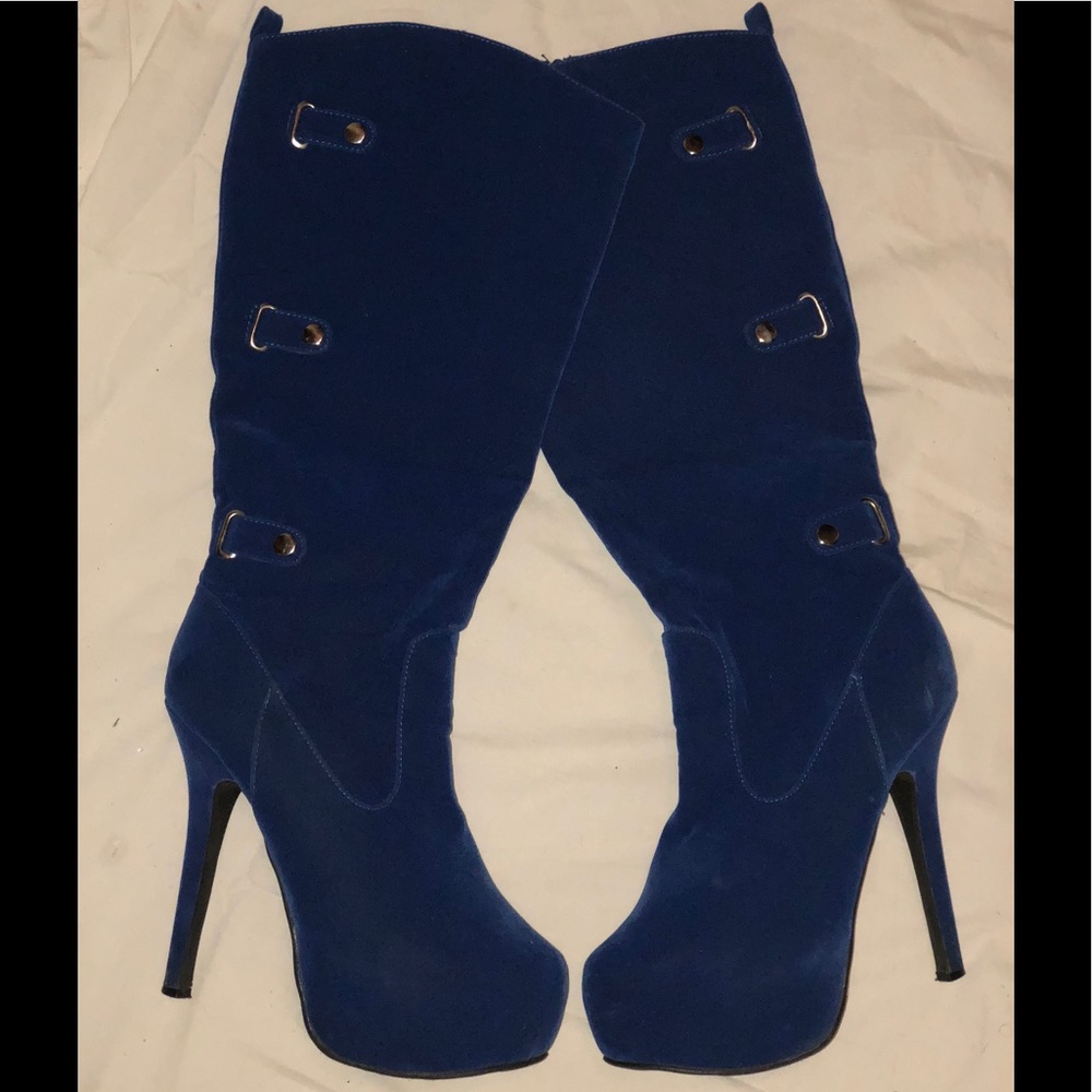 Women’s Stiletto heels with buckle up side boots